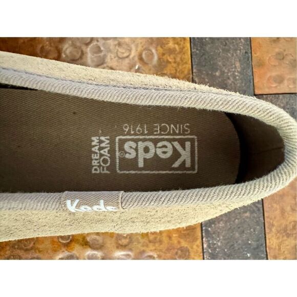 Keds tan slip on sneakers with dream foam - Picture 2 of 5